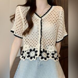 Ultra Pink short sleeve crochet button-down cardigan floral appliqué hem size L